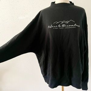 Colorado Mountains Women's sz XL Black Graphic Embroidery Long Sleeve Sweatshirt